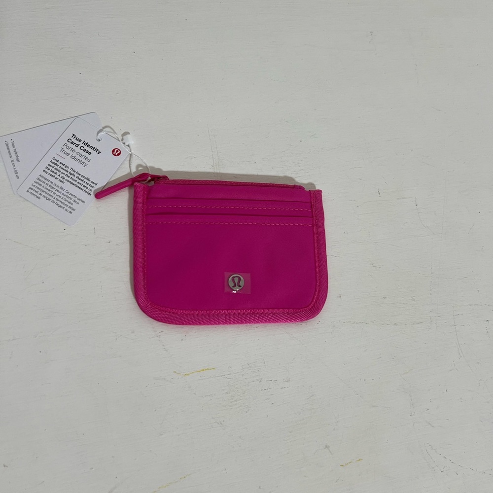 Lululemon True Identity card case